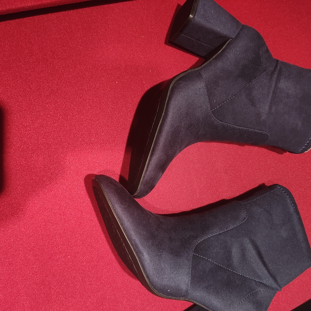 Kelly & Katie Elegant Navy Blue Ankle Booties - Picture 3 of 5